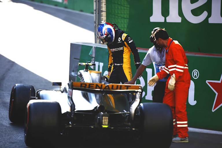 Jolyon Palmer in Baku 2017