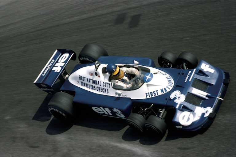 Ronnie Peterson in Monza 1977 mit dem Tyrrell P34