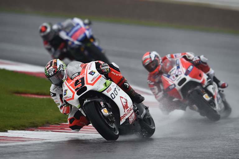 Starker Auftritt: Danilo Petrucci (19) beim Silverstone-GP vor Dovizioso und Lorenz