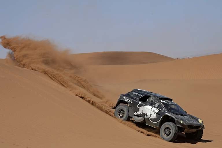 Der Peugeot 2008 DKR 16 von Sainz