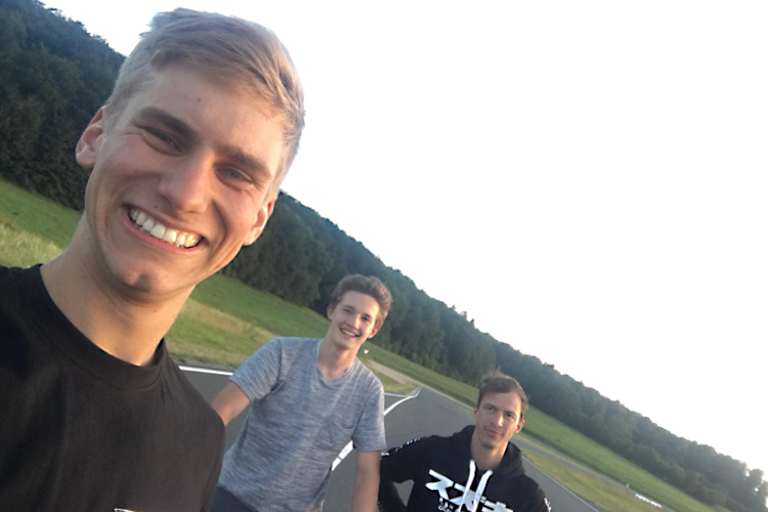 Puffe mit Glücksgefühlen in Schleiz