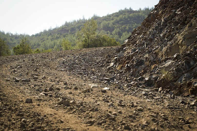 Eine Schotterpiste in der Türkei