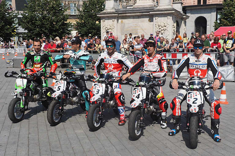 Von links: Kornfeil, Mir, Petrucci, Simón und Redding 