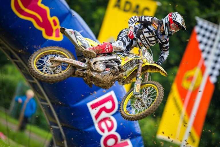 Mike Stender krachte mit Brian Hsu zusammen