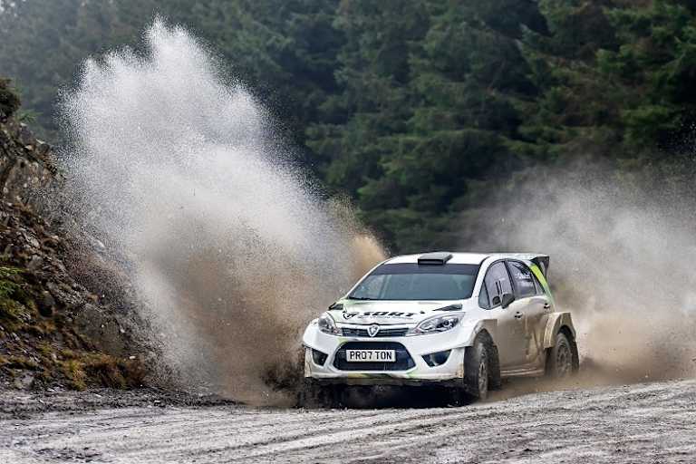 Premiere: Proton Iriz R5