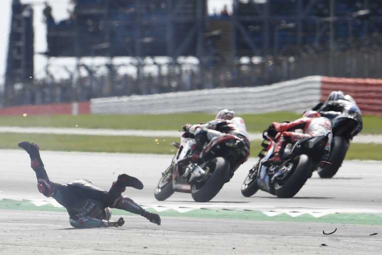 Fabio Quartararo flog per Highsider von der Yamaha