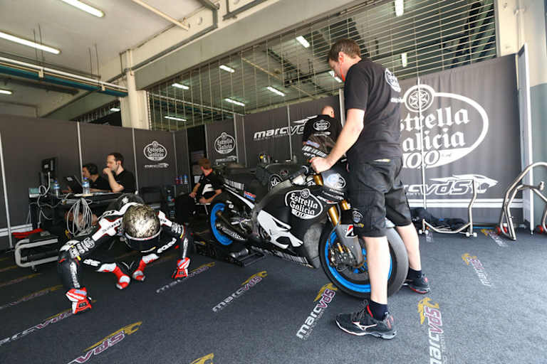 Scott Redding in der Estrella Galicia 0,0-Marc VDS-Box in Sepang