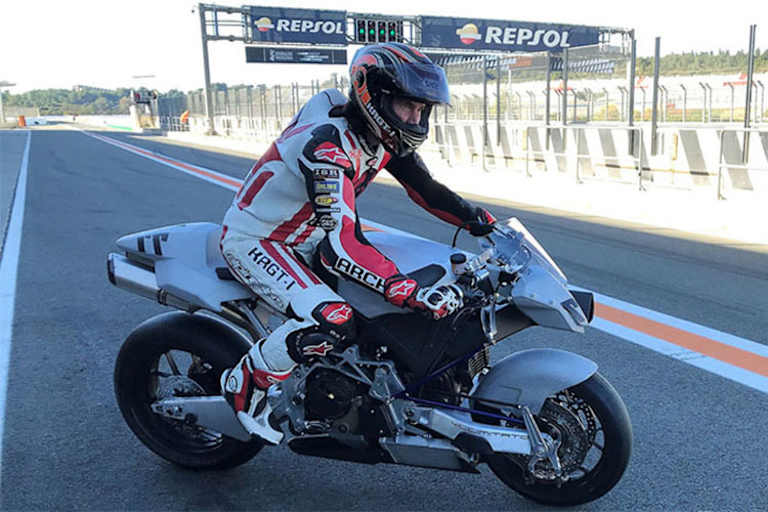 Keanue Reeves auf der Vyrus