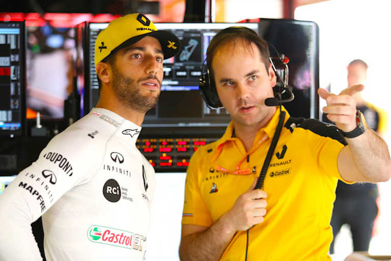Daniel Ricciardo (links)