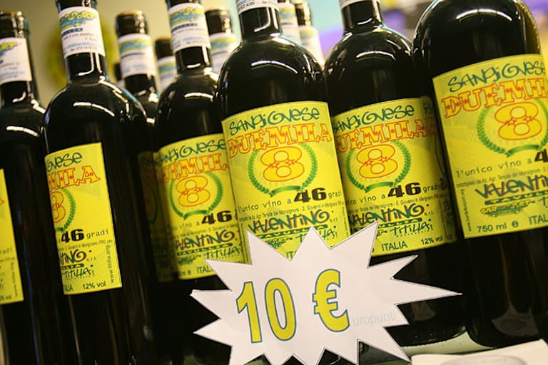 Natürlich gibt es auch einen Rossi-Wein