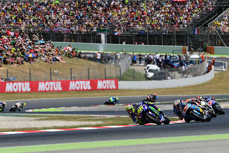 In der Anfangsphase: Valentino Rossi (46) vor Miller