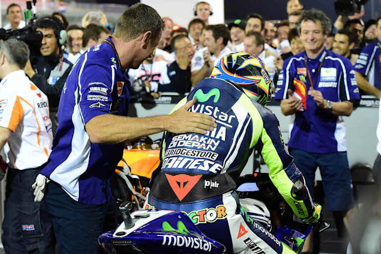 Valentino Rossi nach Platz 2 in Katar 2014 im Parc Fermé