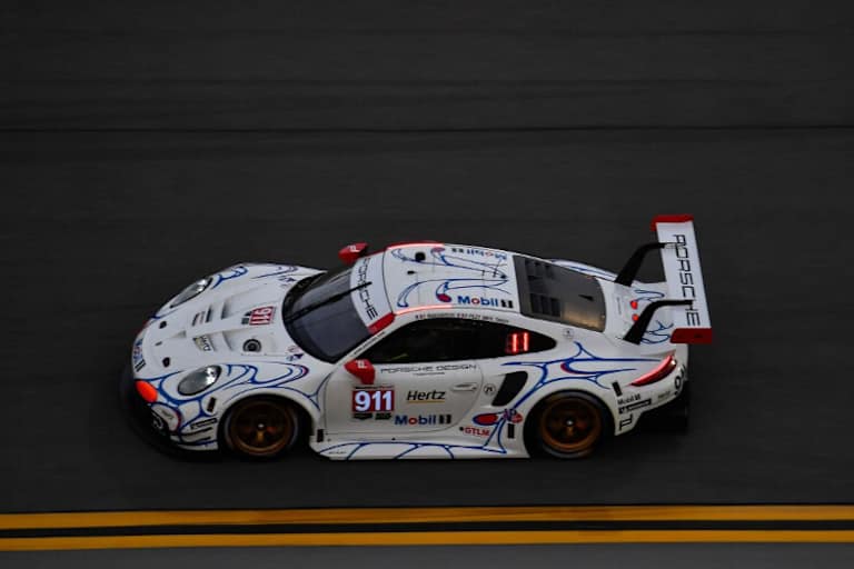 Der Porsche 911 RSR war noch in der Retro-Lackierung vom Petit Le Mans