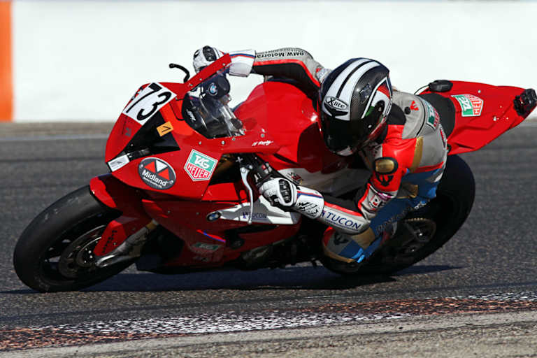 Sabine Holbrook freundet sich mit der BMW an