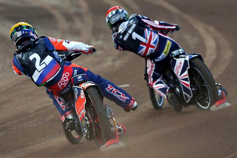 Tai Woffinden (vorne) war der überragende SON-Fahrer