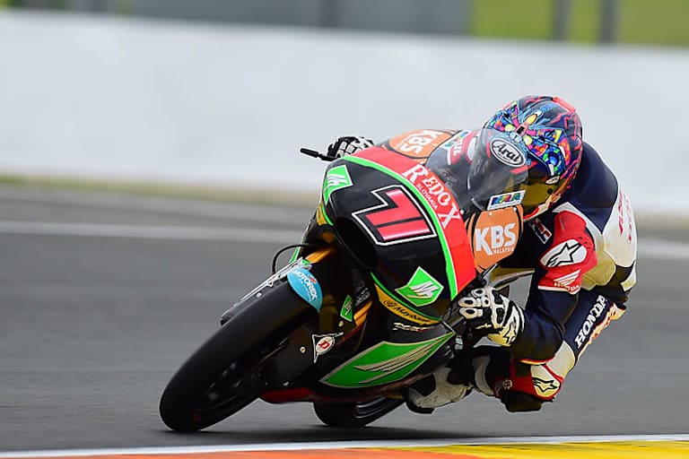 Der Japaner auf seiner Moto3-Maschine 