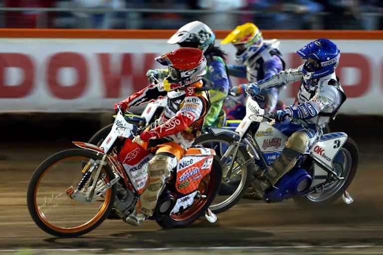 Start im Finale, Emil Sayfutdinov vorne