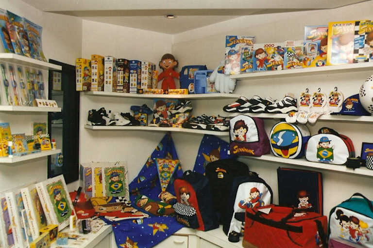 Der Verkauf von Senninha-Produkten hilft bedürftigen Kindern 