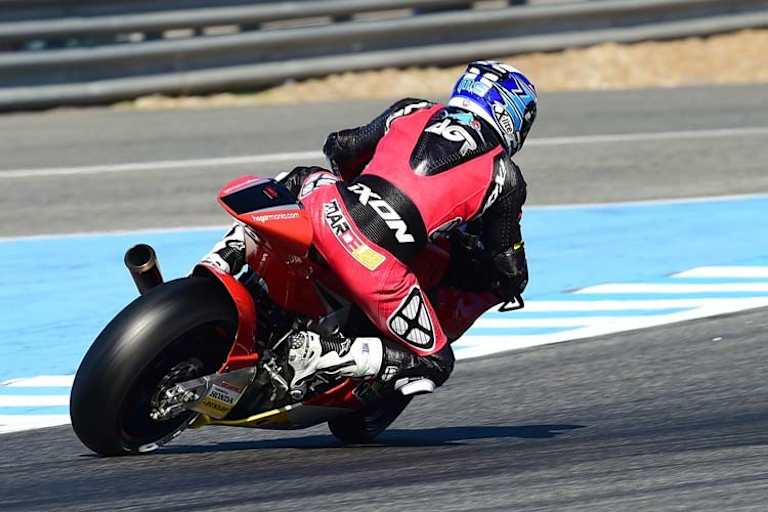 Schrötter auf seinem neuen Arbeitsgerät, der 2016er-Kalex