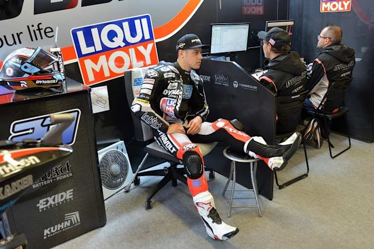 Marcel Schrötter: Eine Woche nach Fuß-OP auf Startplatz 10