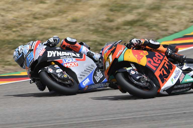 Marcel Schrötter mischte lange vorne mit