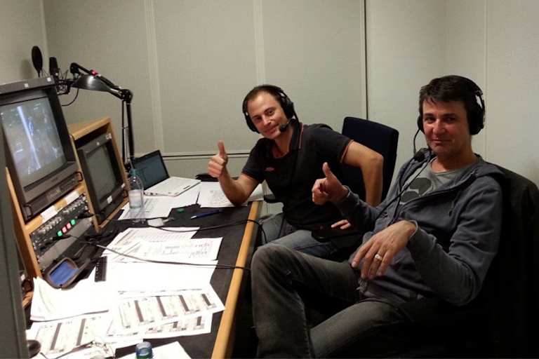 Sport1-Moderatoren Sirg Schützbach (li.) und Hannes Biechteler