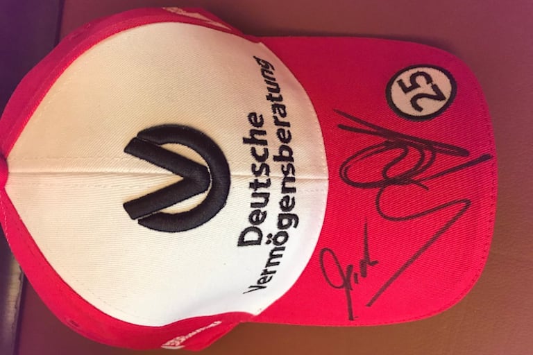 Wer schnell ist, kann sich ein Autogramm von Mick und Mika sichern