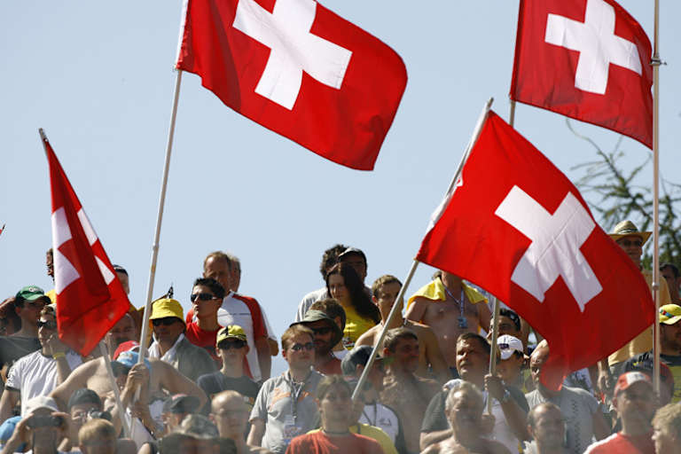 Viele Schweizer lieben den Motorradrennsport