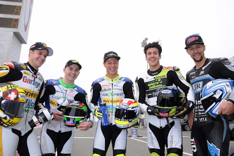 Für die Schweiz sind 2015 Tom Lüthi, Robin Mulhauser, Dominique Aegerter, Jesko Raffin und Randy Krummacher unterwegs