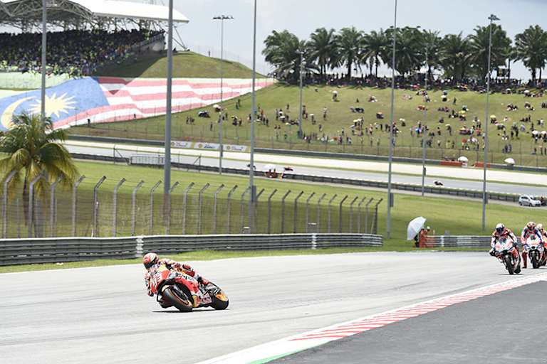 Eine der Tribünen in Sepang