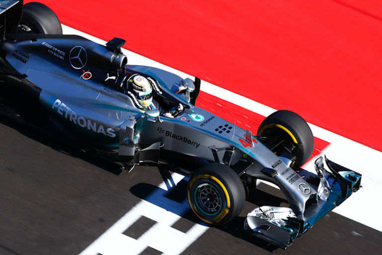 Benz 2014 mit Lewis Hamilton