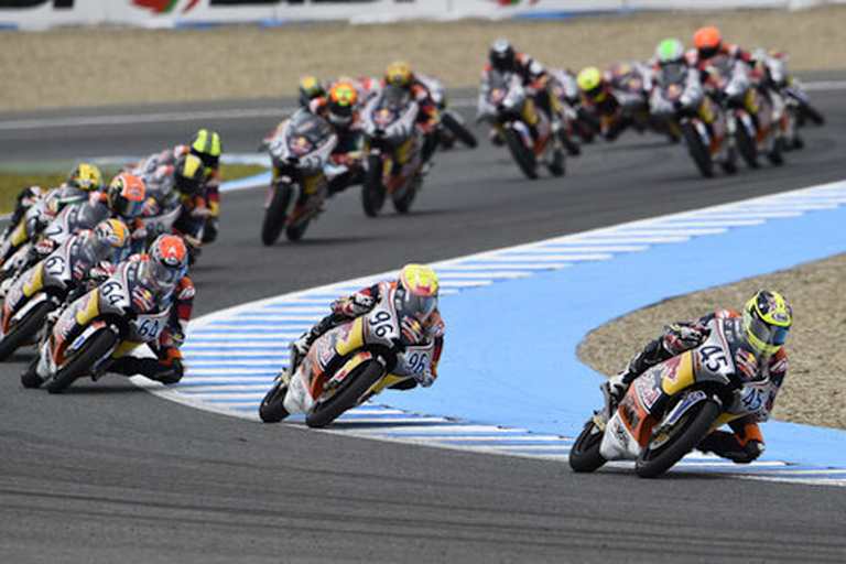 Simpson führte die Rennen der Rookies zeitweise an