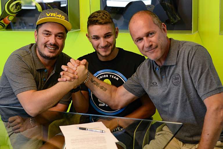 Uccio Salicce (li.) holte Dennis Foggia in die Moto3-WM