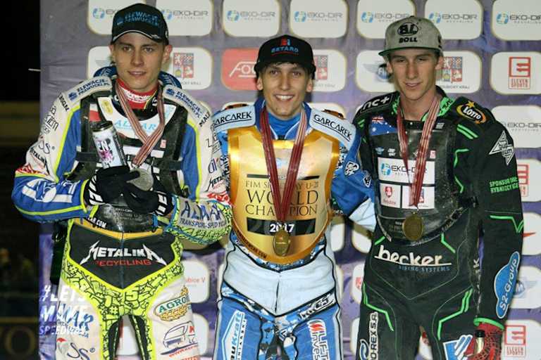 Die Top-3 der Welt: Bartosz Smektala, Maksym Drabik und Max Fricke