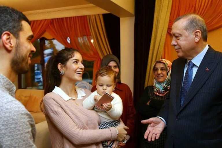 Ein seltenes Bild von Sofuoglus Ehefrau Julia