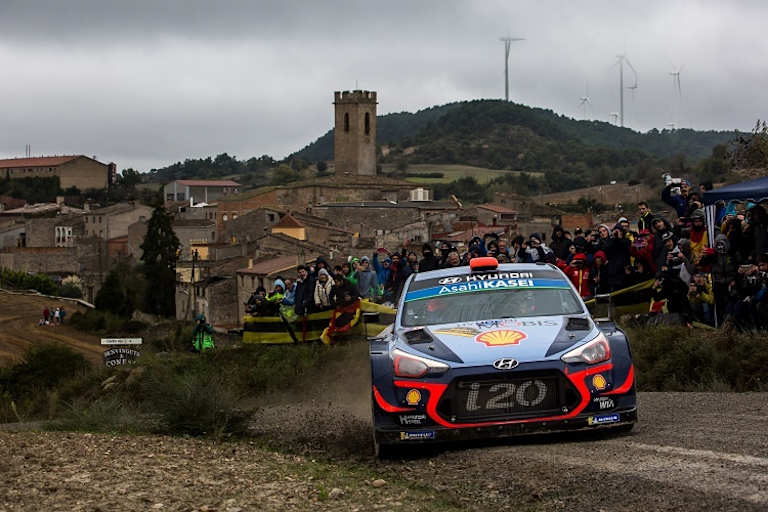 Dani Sordo führte kurz in seiner spanischen Heimat