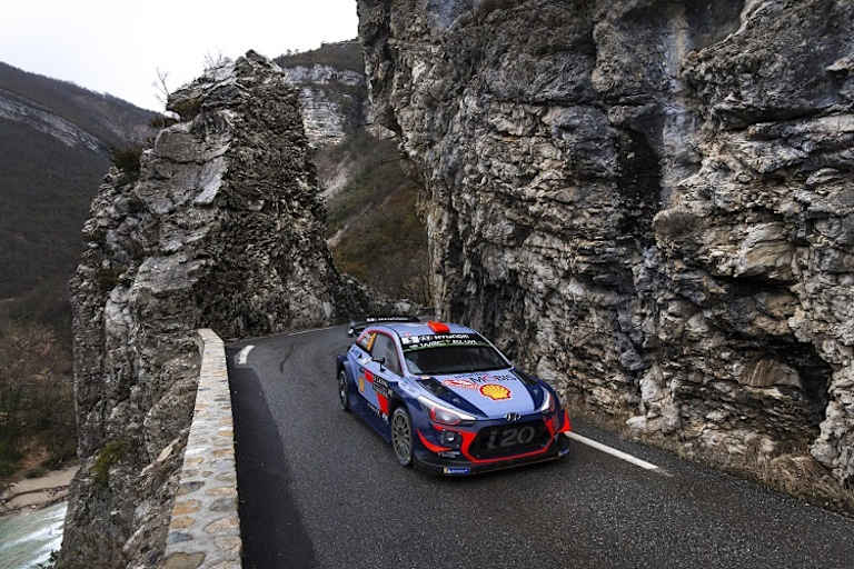 Dani Sordo auch auf Korsika aufs Podium