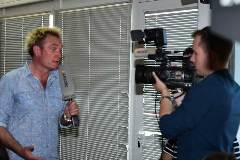 Sport 1-Moderator Edgar Mielke in Valencia