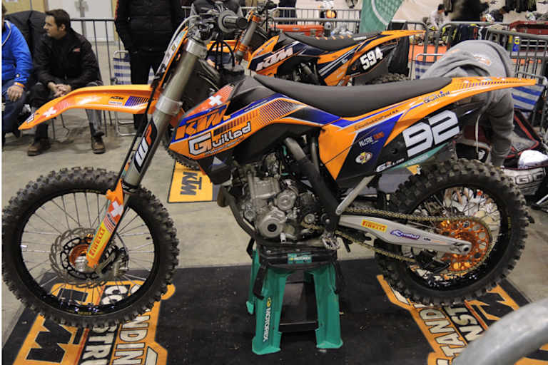 Supercross Genf: Am Boden ist Guillods neuer WM-Arbeitgeber Standing Construct bereits sichtbar