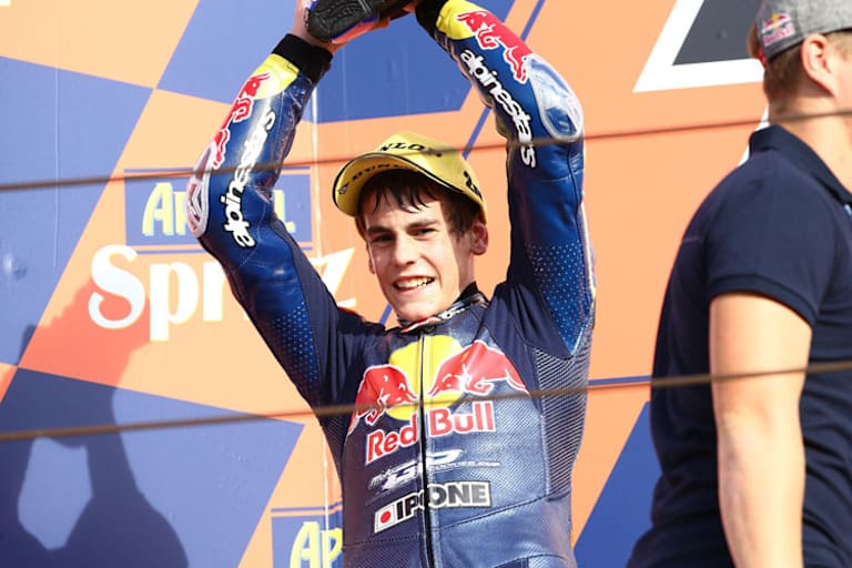 Einstieg in die Spanische Meisterschaft mit Mahindra: Red-Bull-Rookie Stefano Manzi