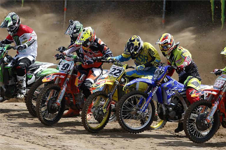 Die belgische Cross-Elite am Start von Lommel: Jeremy van Horebeek (89) neben Kevin Strijbos (22) und Ken de Dycker (9)