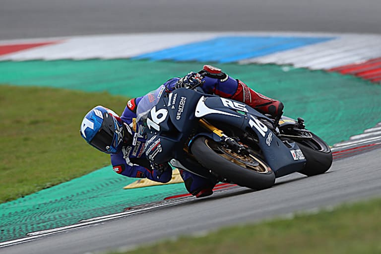 Mir dem Oldtimer zum Gesamtsieg