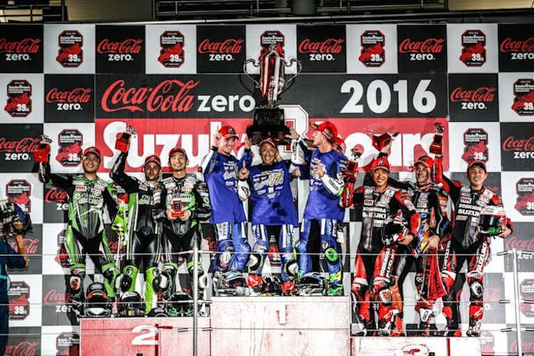 Das Podium des 39. Acht-Stunden-Rennen von Suzuka