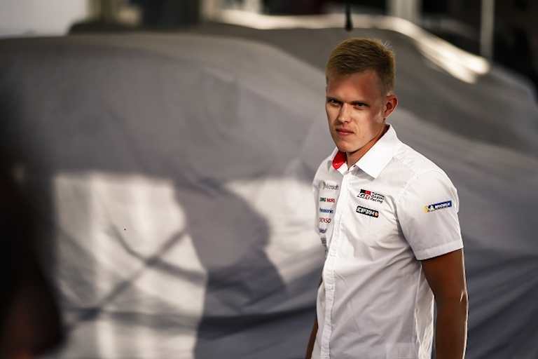 Für Ott Tänak war bereits am frühen Freitagmorgen Feierabend