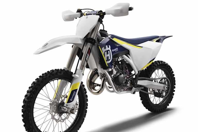 Die neue Husqvarna TC 125 des Jahrgangs 2016 verfügt über 40 PS Leistung