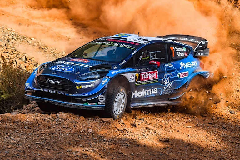 Pontus Tidemand bei der ersten Schotterrrallye des Jahres