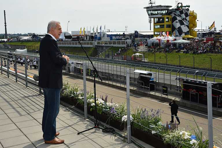 Ministerpräsident Stanislav Tillich (CDU) beim WM-Lauf