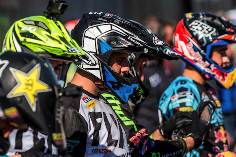 Arnaud Tonus stürzte ebenfalls im zweiten Lauf von Kegums, wird aber in einer Woche wieder fit sein