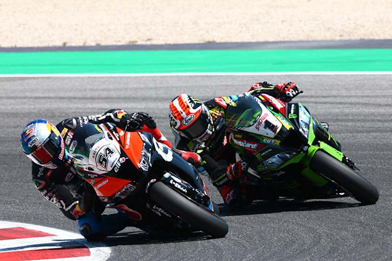 Toprak Razgatlioglu vor Jonathan Rea