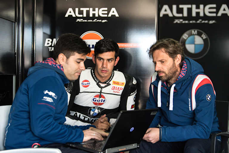 BMW-Rennchef Marc Bongers (re.) mit Jordi Torres